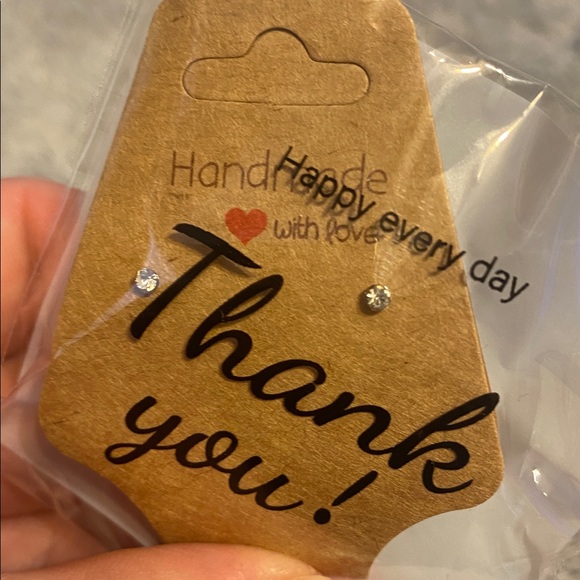 Different Designs earrings - Picture 6 of 10